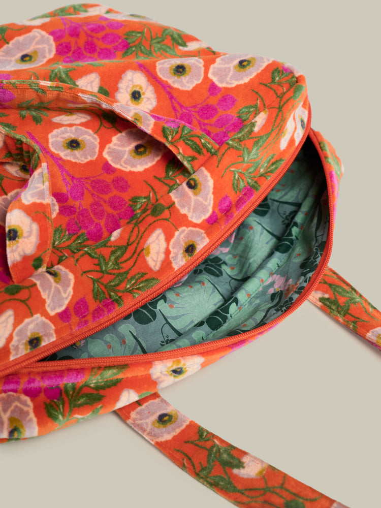 HANDBAGS & TOTEBAGS A/W 26-27
