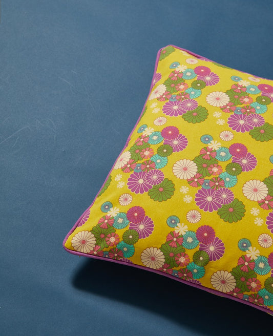 Square Cushion - Mellow gold/purple